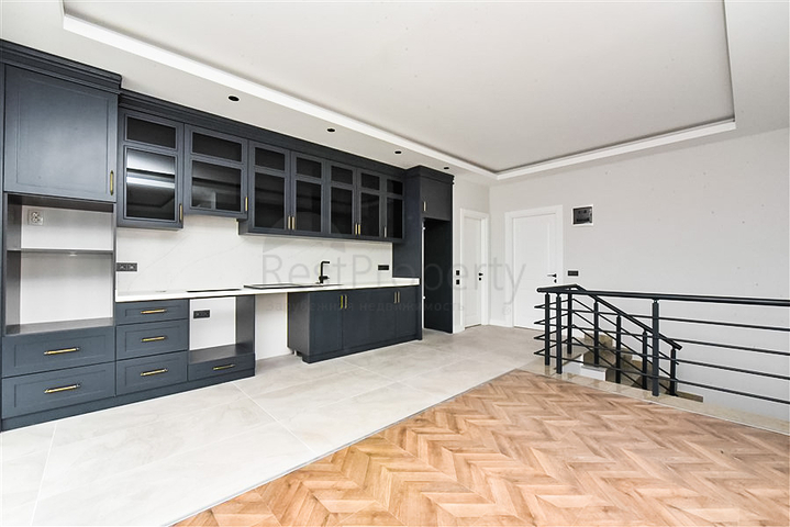 Шикарный пентхаус с панорамным видом на море в самом центре Алании