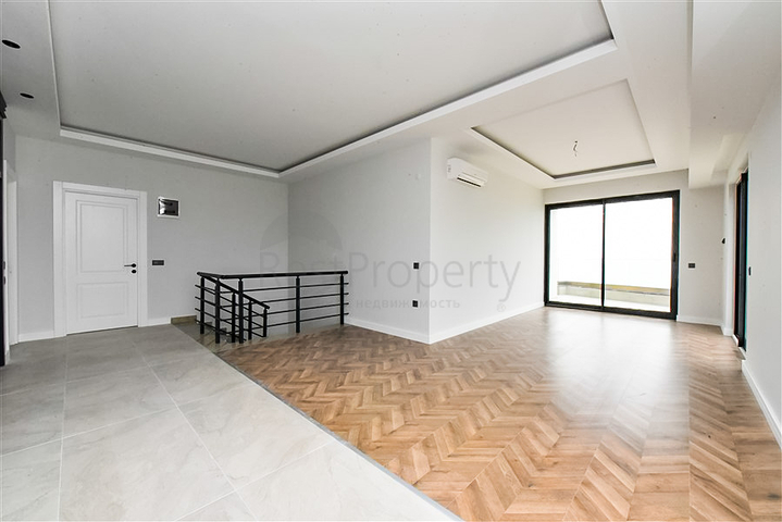 Шикарный пентхаус с панорамным видом на море в самом центре Алании