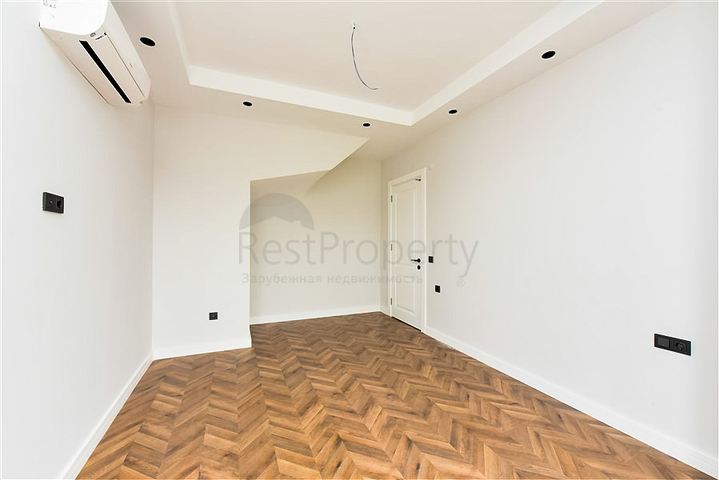 Шикарный пентхаус с панорамным видом на море в самом центре Алании