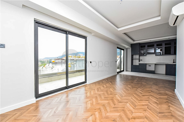 Шикарный пентхаус с панорамным видом на море в самом центре Алании