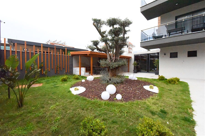 Апартаменты 4+1 в районе Оба 