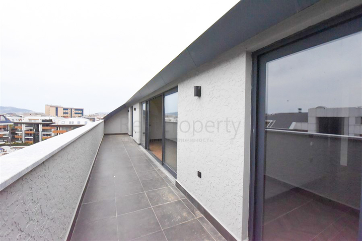 Апартаменты 4+1 в районе Оба 