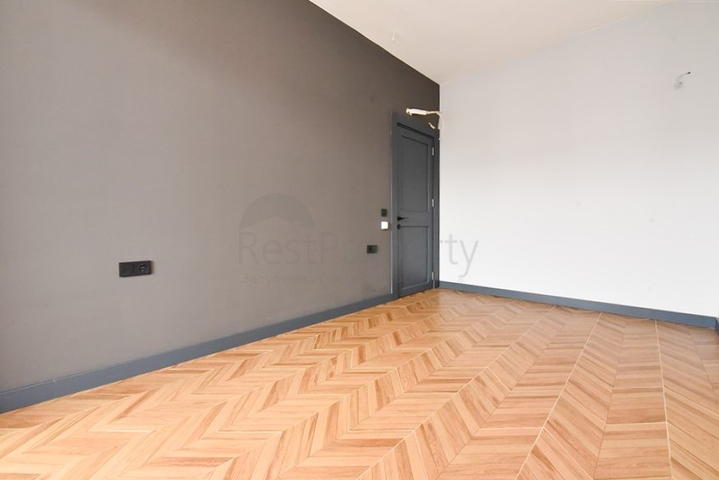 Апартаменты 4+1 в районе Оба 