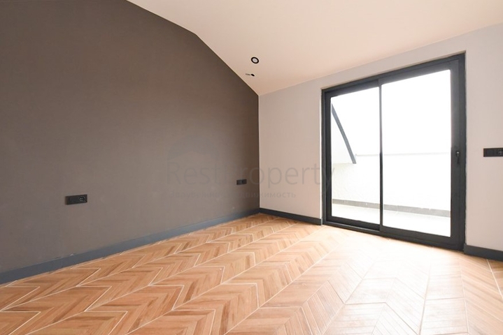 Апартаменты 4+1 в районе Оба 