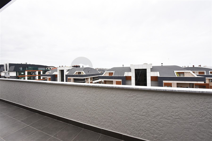 Апартаменты 4+1 в районе Оба 