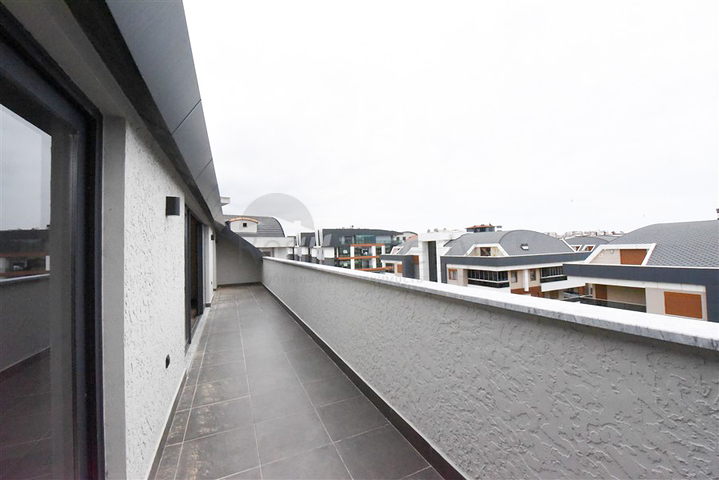 Апартаменты 4+1 в районе Оба 