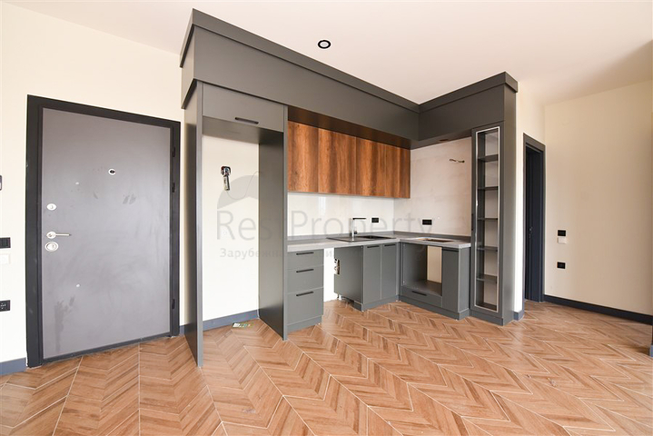 Апартаменты 4+1 в районе Оба 