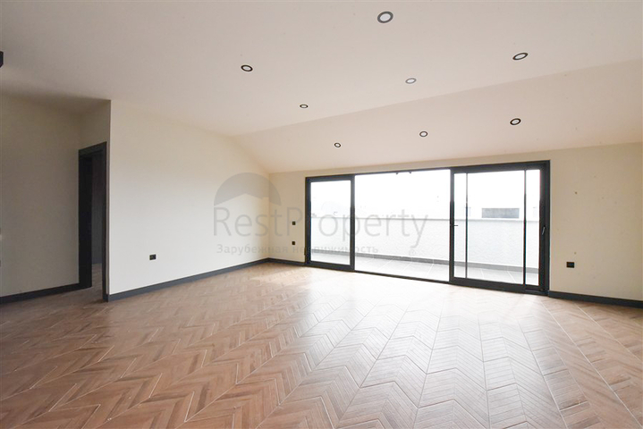 Апартаменты 4+1 в районе Оба 