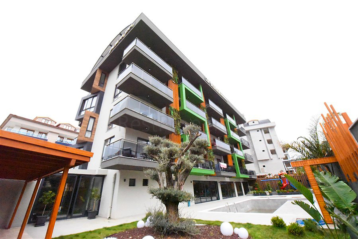 Апартаменты 4+1 в районе Оба 