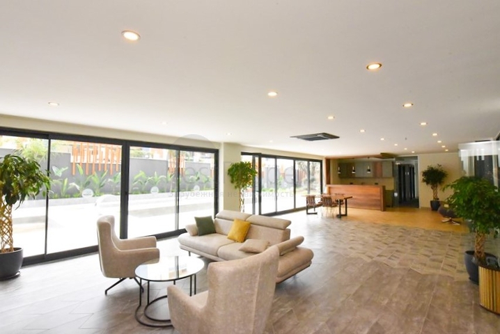 Апартаменты 4+1 в районе Оба 