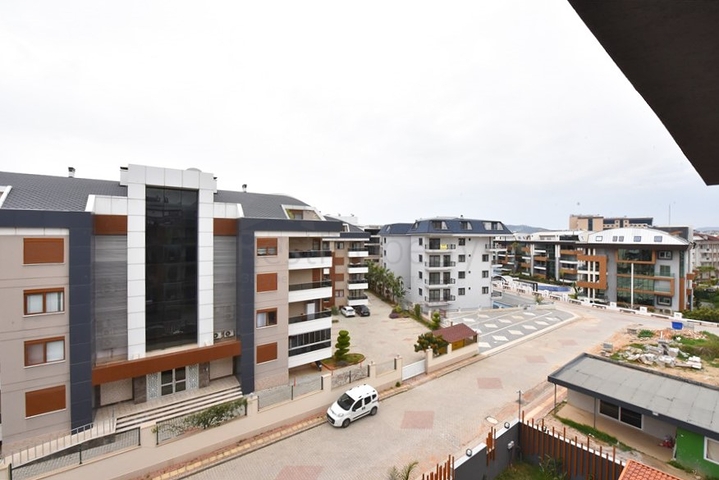 Апартаменты 4+1 в районе Оба 