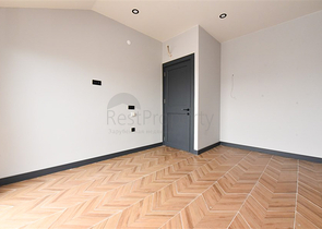 Апартаменты 4+1 в районе Оба 