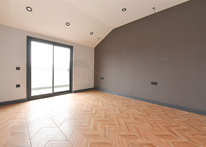 Апартаменты 4+1 в районе Оба 