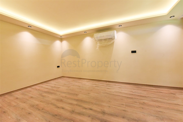 Садовый дуплекс на Клеопатре