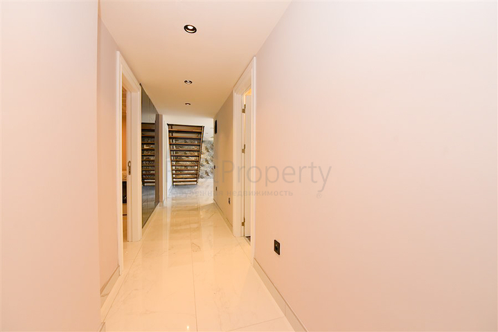 Садовый дуплекс на Клеопатре