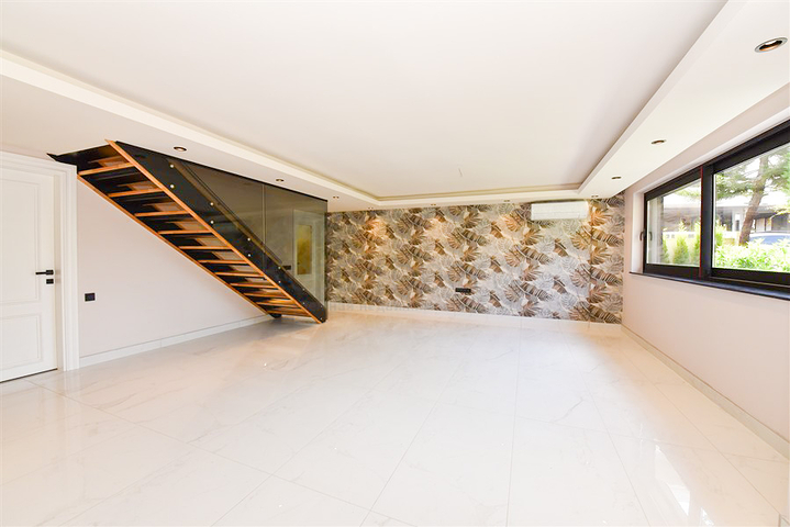 Садовый дуплекс на Клеопатре