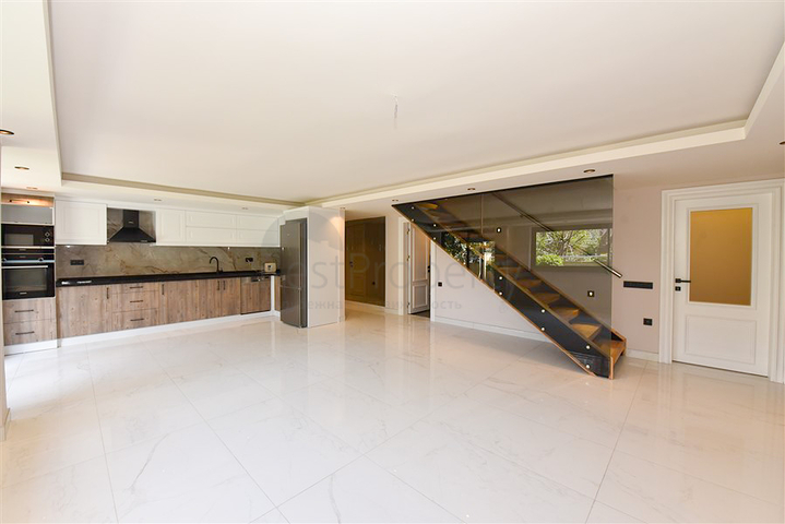 Садовый дуплекс на Клеопатре