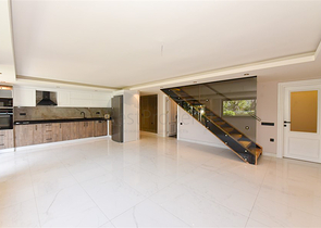 Садовый дуплекс на Клеопатре