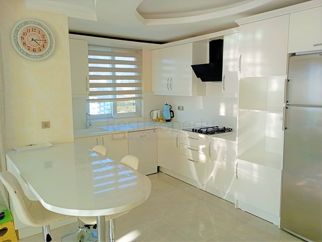 Квартира 2+1 в районе Махмутлар с панорамным видом на море