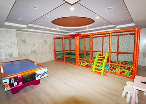 Квартира 2+1 в районе Махмутлар с панорамным видом на море