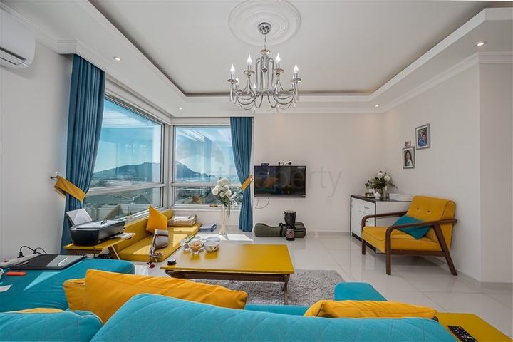 Квартира 4+1 в районе пляжа Клеопатра