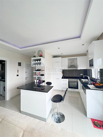 Меблированная квартира 1+1 с видом на море в районе Кестель