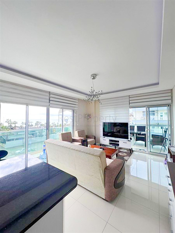 Меблированная квартира 1+1 с видом на море в районе Кестель