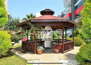 Меблированная квартира 1+1 с видом на море в районе Кестель