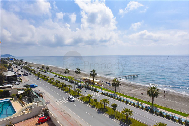 Квартира 2+1 на первой линии в районе Махмутлар