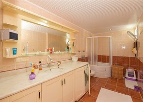 Квартира 2+1 на первой линии в районе Махмутлар