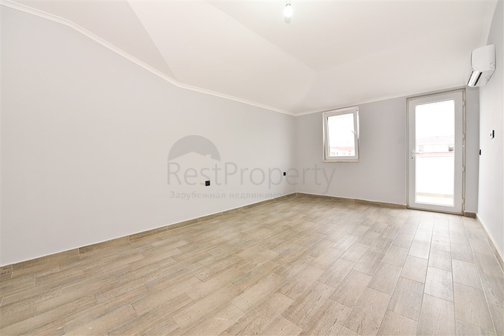 Просторный пентхаус 3+1 в районе Кестель