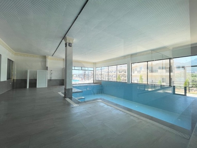 Шикарная квартира планировкой 1+1 в районе Оба  