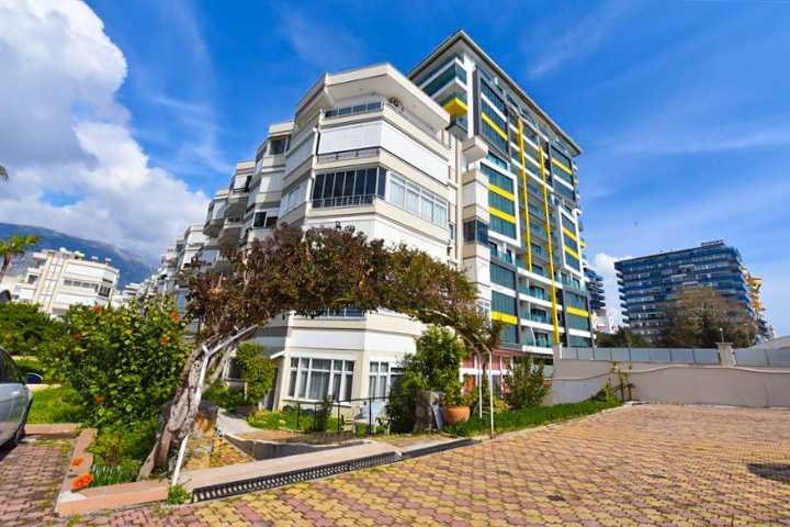 Квартира 2+1 всего в 50м от моря