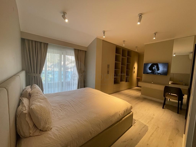 Пентхаус 2+1 с мебелью в современном комплексе в Оба