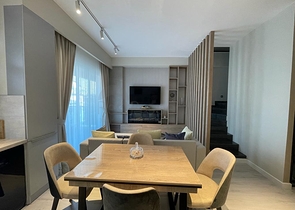 Пентхаус 2+1 с мебелью в современном комплексе в Оба