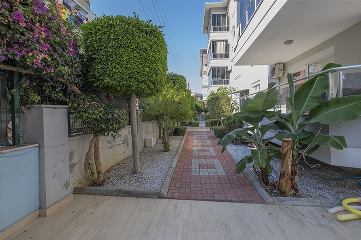 Двухкомнатная квартира в районе Клеопатра