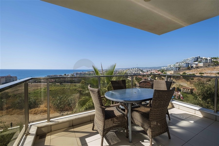 Квартира 2+1 в открытом для получения ВНЖ районе Конаклы