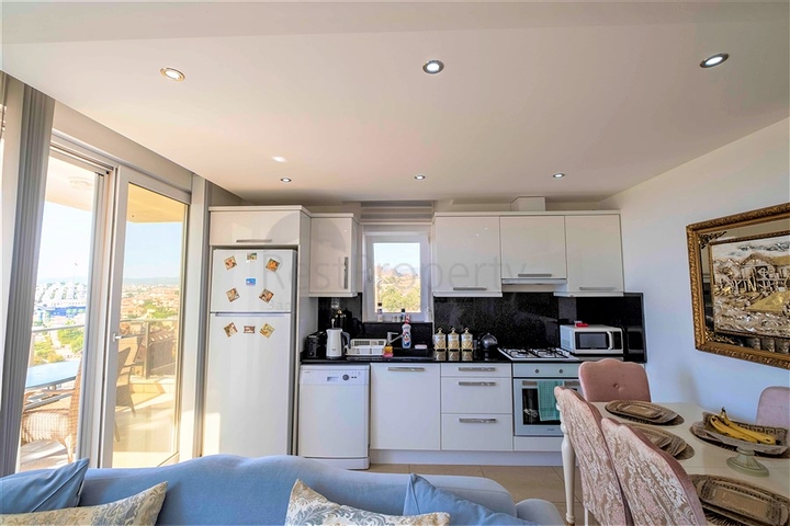 Квартира 2+1 в открытом для получения ВНЖ районе Конаклы