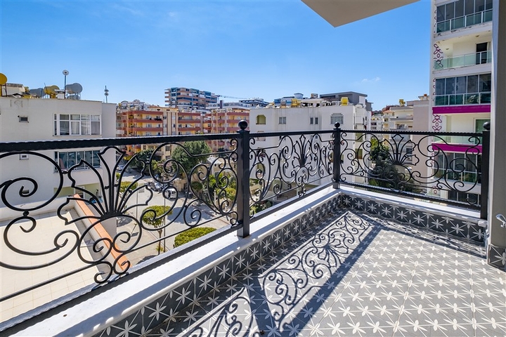 Трехкомнатная квартира в новом комплексе