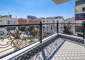 Трехкомнатная квартира в новом комплексе