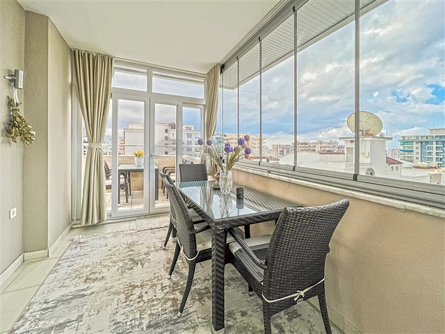 Пентхаус планировкой 2+1 в районе Махмутлар