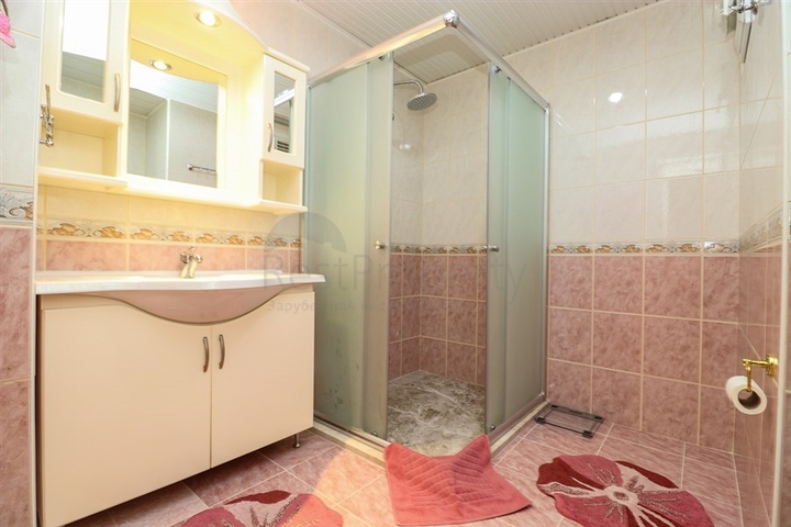 Квартира планировки 3+2 в центральном районе Алании