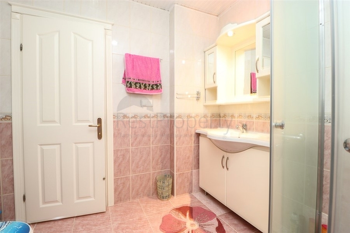 Квартира планировки 3+2 в центральном районе Алании