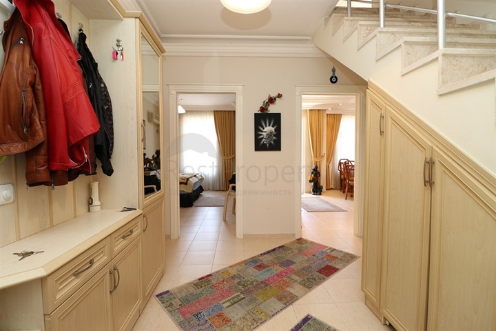 Квартира планировки 3+2 в центральном районе Алании