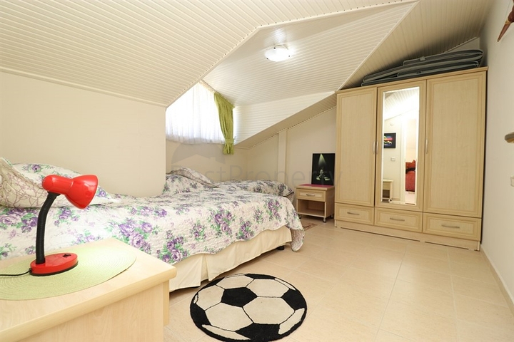 Квартира планировки 3+2 в центральном районе Алании