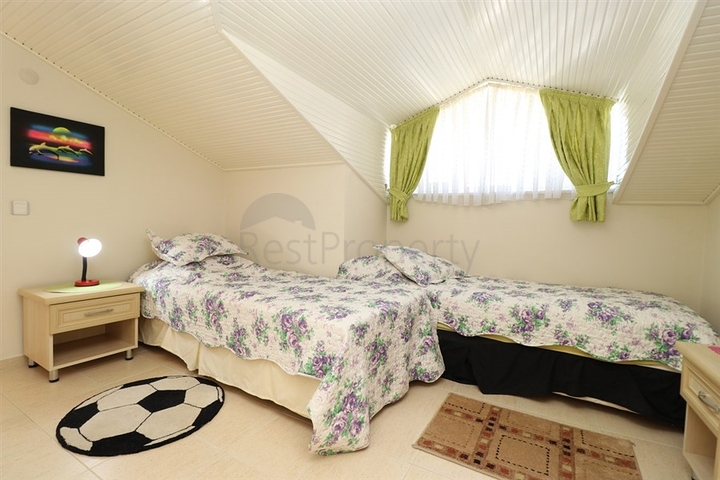 Квартира планировки 3+2 в центральном районе Алании