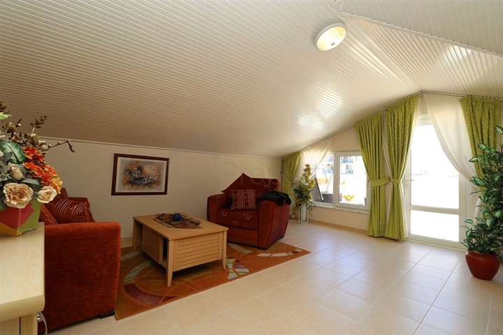 Квартира планировки 3+2 в центральном районе Алании