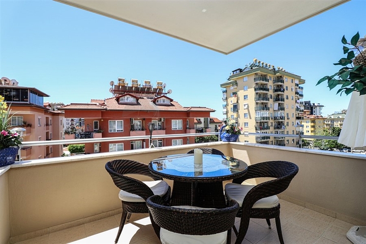 Квартира планировки 3+2 в центральном районе Алании