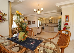 Квартира планировки 3+2 в центральном районе Алании