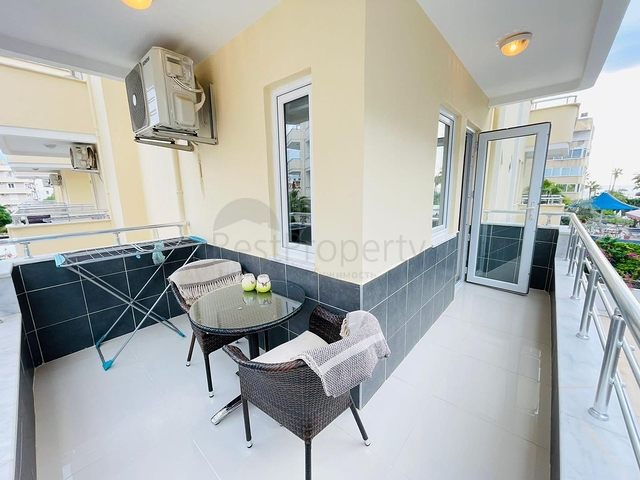 Квартира в 100 метрах от моря планировкой 1+1 в элитном районе Оба